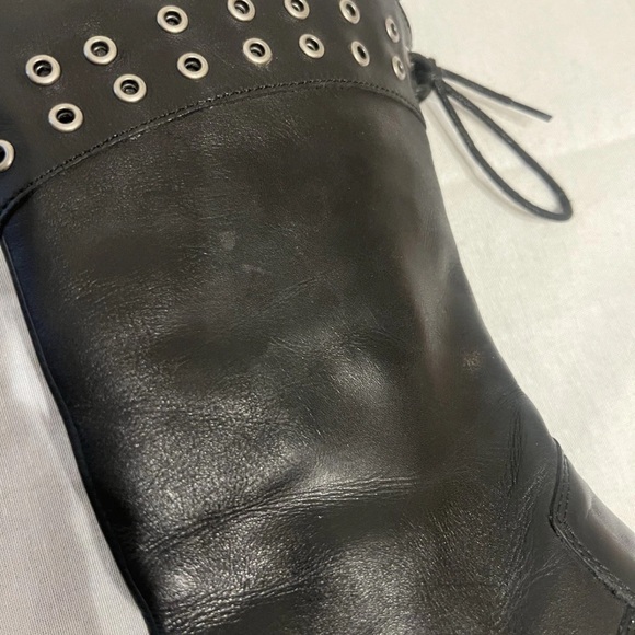 Harley Davidson Black Heeled Boots with Eyelet Accents sz 6 - Picture 7 of 8